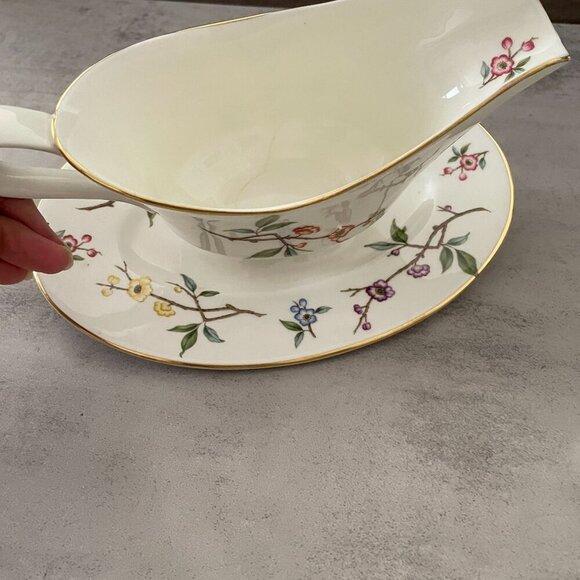 Vintage Royal Worcester Blossom Time Gravy Boat with Attached Under Plate MINT - Picture 6 of 10